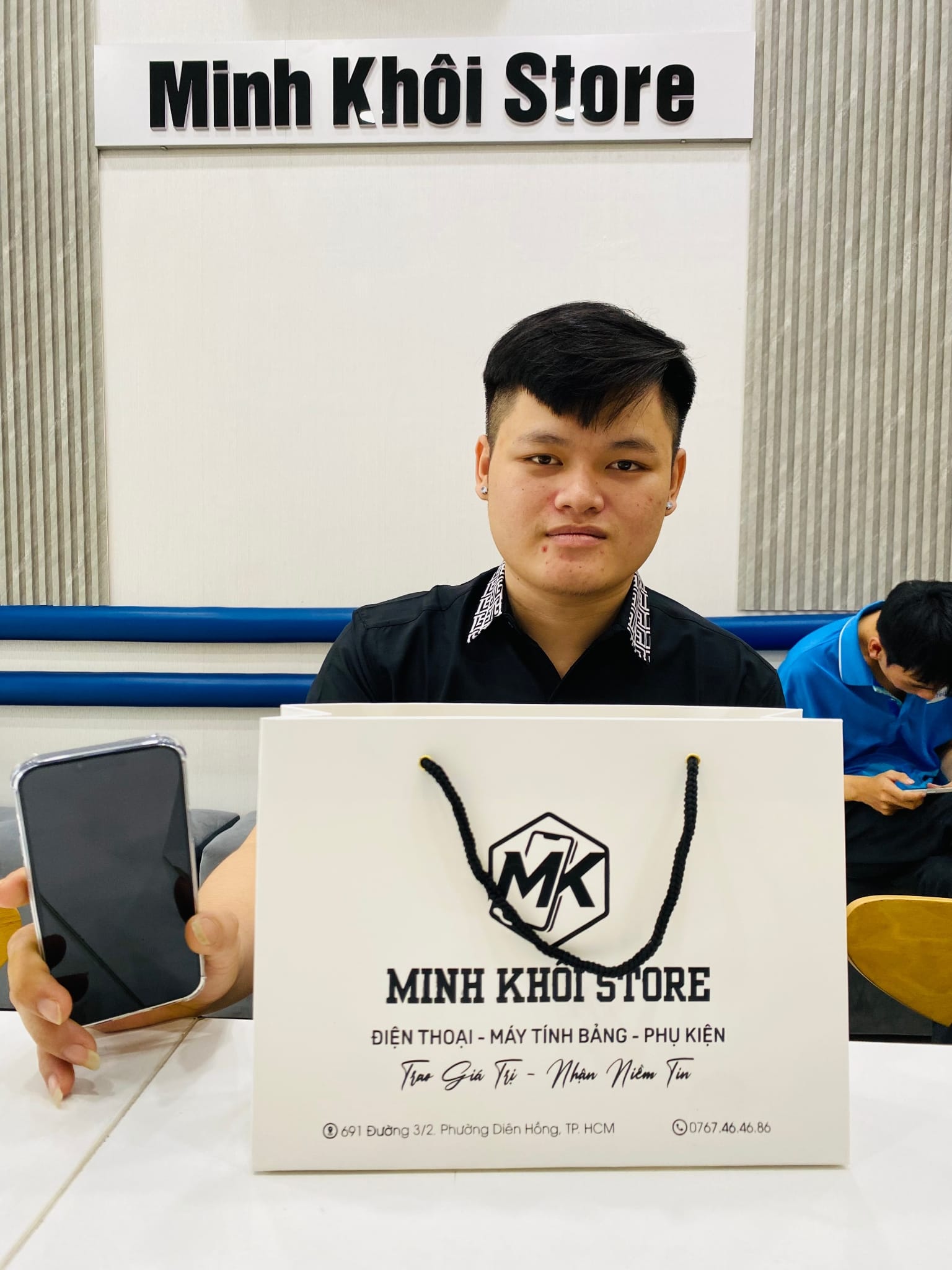 hình ảnh khách hàng minh khôi store